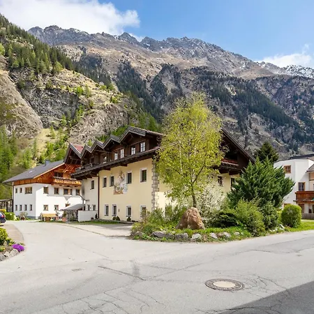 Schweizerhof Arnika Апартаменты